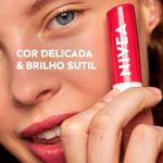 4005900663993-NIVEAHidratanteLabialCerejaShine48g-2.jpg