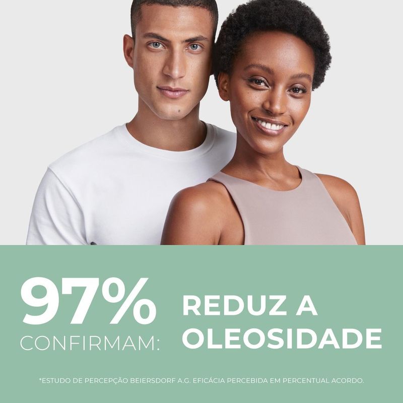 4006000075389-EucerinDermoPureOilControlGeldeLimpezaConcentrado400g-3.jpg