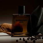 Burberry Hero Parfum Intense - Perfume Masculino 50ml