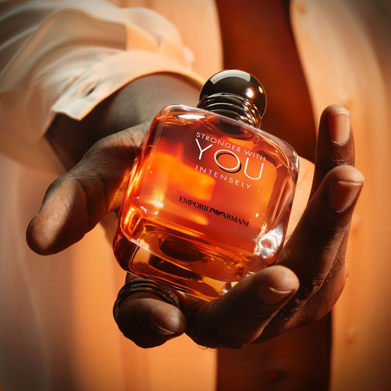 Giorgio Armani - Perfume Masculino - Emporio Stronger With You Intensely Eau de Parfum 50ml
