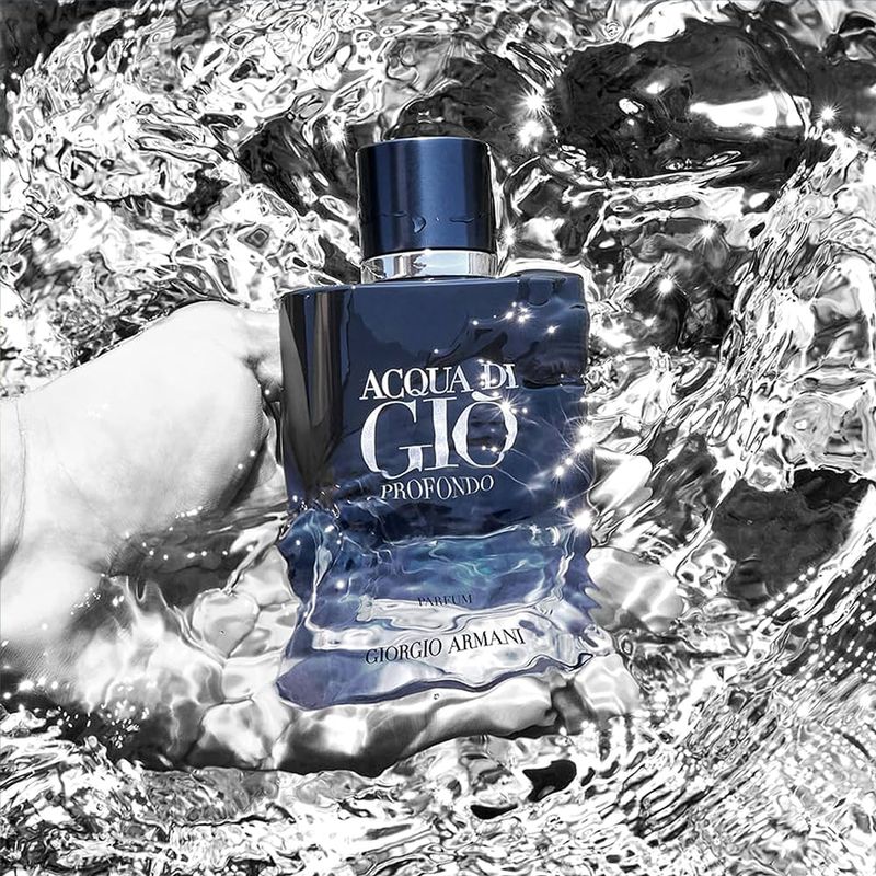 Giorgio Armani - Acqua Di Gio Profondo Eau de Parfum - Perfume Masculino 100ml