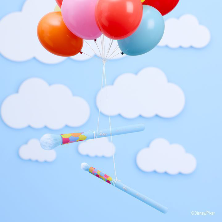 Essence - Pincel para Sombras - Disney Pixar Up Azul