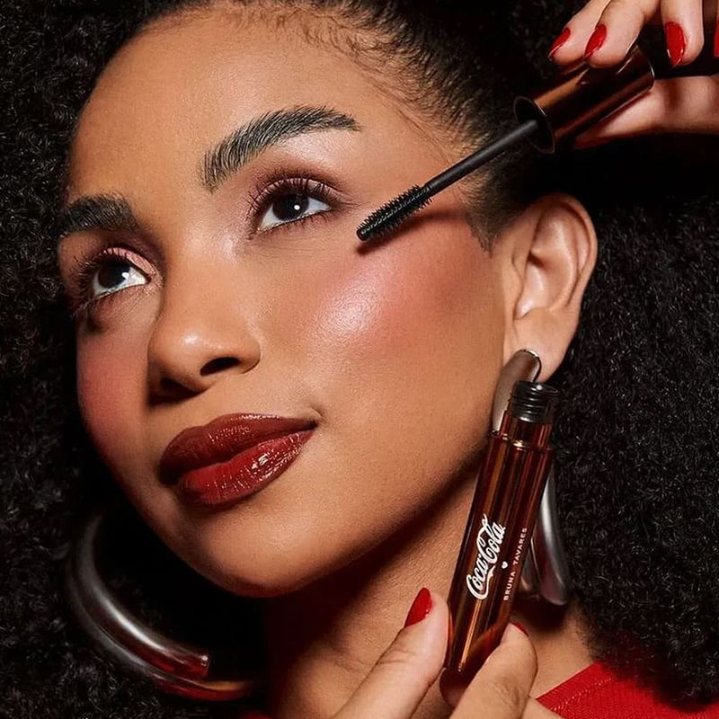 Bruna Tavares - Coca-Cola Refresh Your Lashes - Máscara para Cílios - 7g