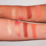 Kit Blush + Paleta de Sombras + Paleta de Iluminadores + Brilho Labial + Pó Translúcido (5 Produtos)