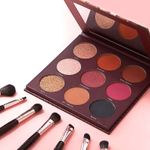 Kit Paleta de Sombras 9 Shades + Esponja de Maquiagem Flat Drop Océane Edition (2 Produtos)