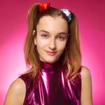 Essence Harley Quinn Máscara de Cílios Colorida 01 Roxa