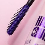 Essence Harley Quinn Máscara de Cílios Colorida 01 Roxa