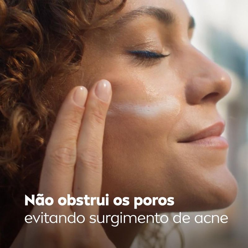 4006000004235-NIVEASUNProtetorSolarFacialBeautyExpertControledeOleosidadeComCorMediaFPS6050g-3.jpg